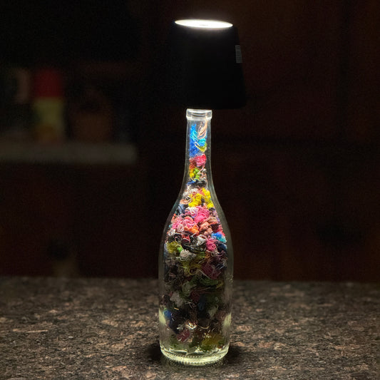 Poop de Lumière Table Lamp